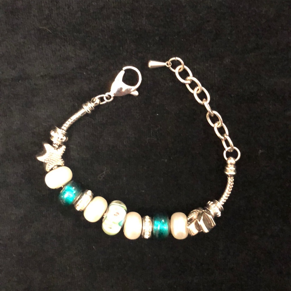 Woman’s bracelet